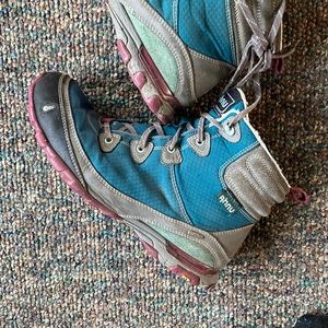 Comfy Ahnu Boots